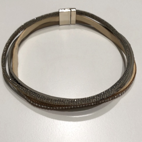 Woman brightly stylish bracelet - Picture 3 of 6